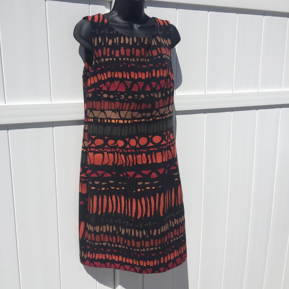 Connected Sleeveless 👗. Great for Back to work!